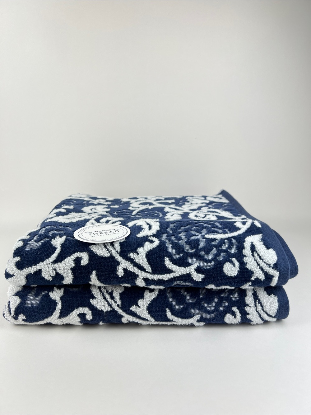 Common Thread Bath Towels Navy Blue White Floral Soft Zero Twist Cotton 2 Pc NEW